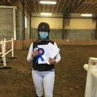 Onnellinen kolmosluokan voittaja, sekä toiseksi sijoittunut Sanna Tapio